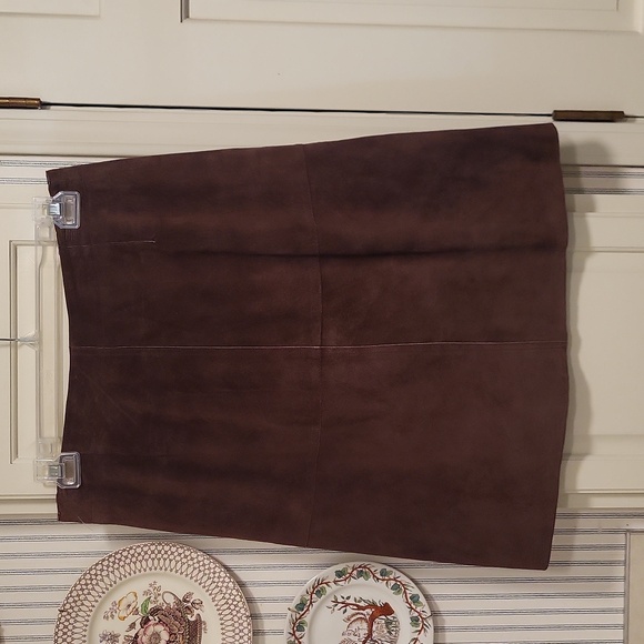 Isaac mizrahi suede skirt - Picture 2 of 4
